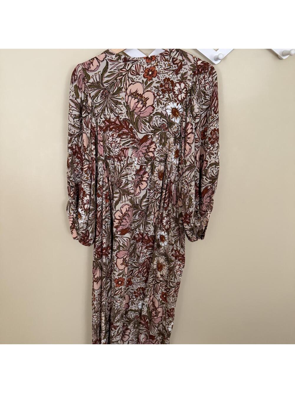 Large Women’s Floral Dress NWT - Picture 6 of 8